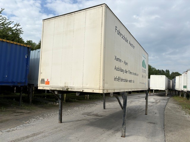 Caja intercambiable, aluminio liso | BDF-System 7.15 m, mit Portaltür