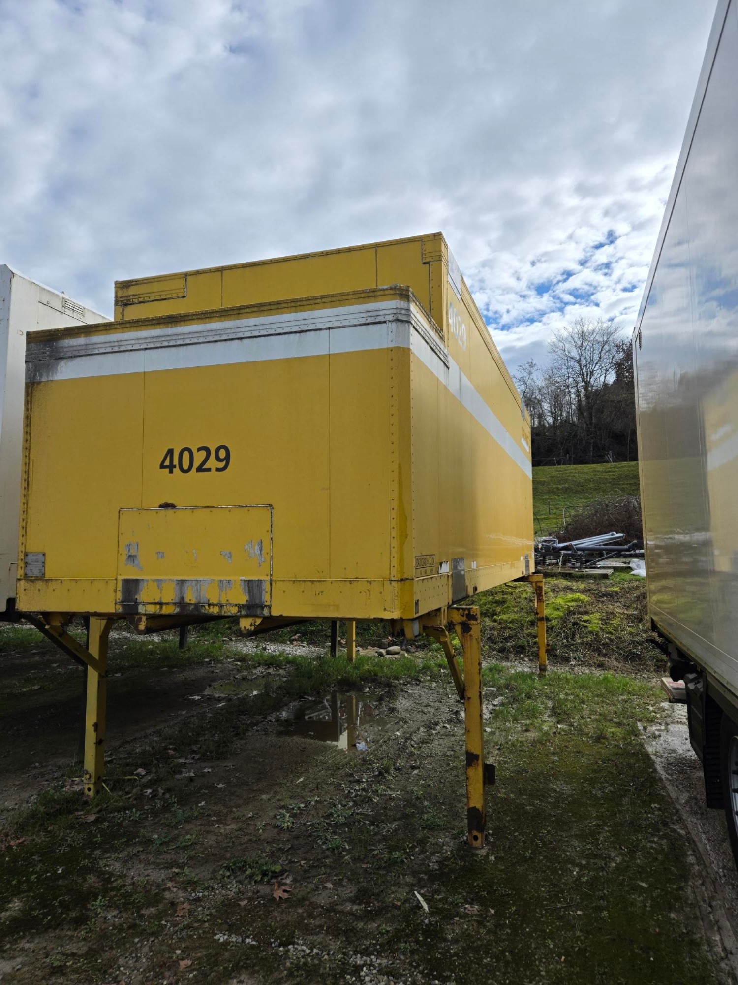 Wechselkoffer, isoliert | BDF-System 7.450 mm, Rolltor, Farbe: gelb