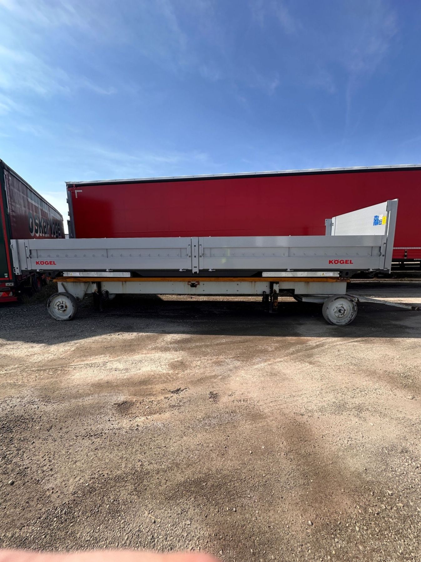 Wechelpritsche, Baustoffausführung | BDF-System, 7.450 mm lang, mit Heckklappe