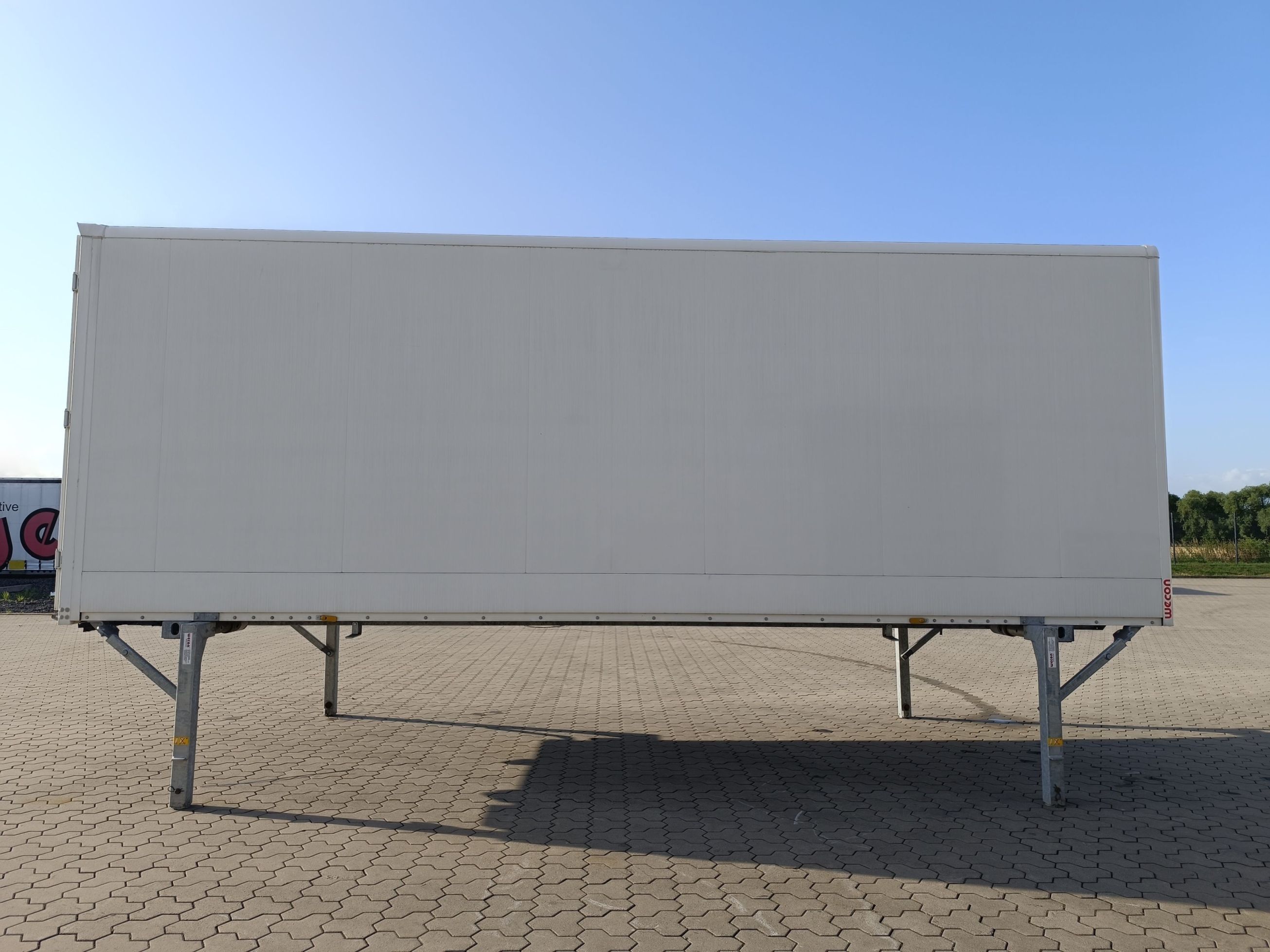 Wechselkoffer, Stahl glatt | BDF-System, 7.450 mm lang, SONDERPREIS MESSEAUFBAU,